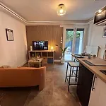 아파트 La Terrasse Abritee Et Son *