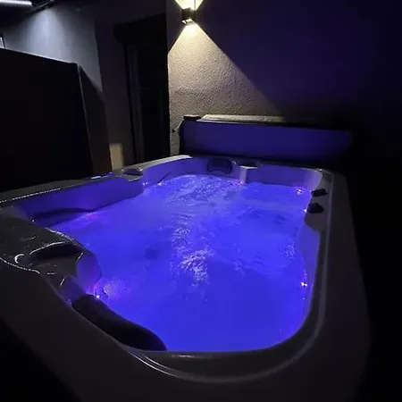 La Terrasse Abritee Et Son Apartament Nancy