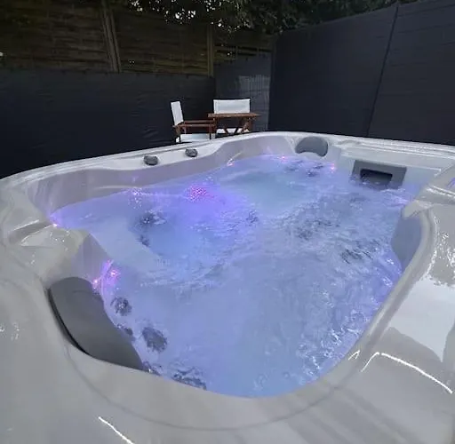 La Terrasse Abritee Et Son Нанси